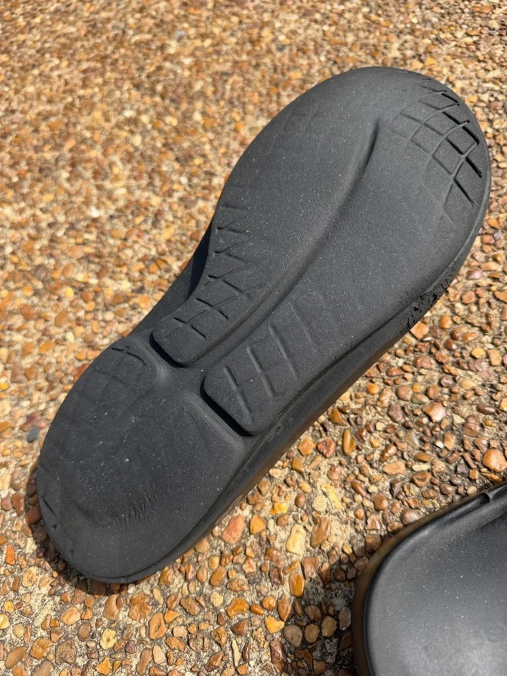 Mens Size 11 OOFOS Black and Gray Flip Flop Sandals - Picture 8 of 16